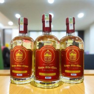 Rượu Mơ Sâu Chua
